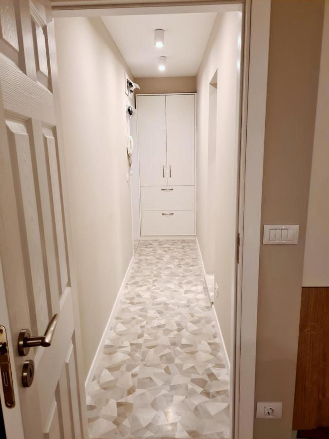 Brand New Luxury Flat In The City Center Варна Экстерьер фото